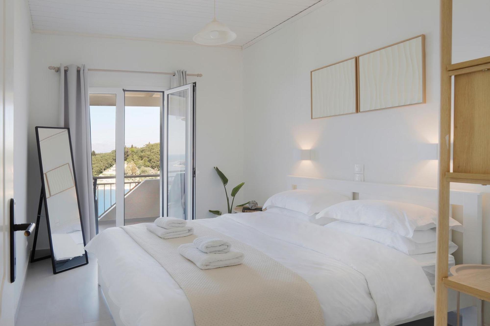 Thea Apartment *
